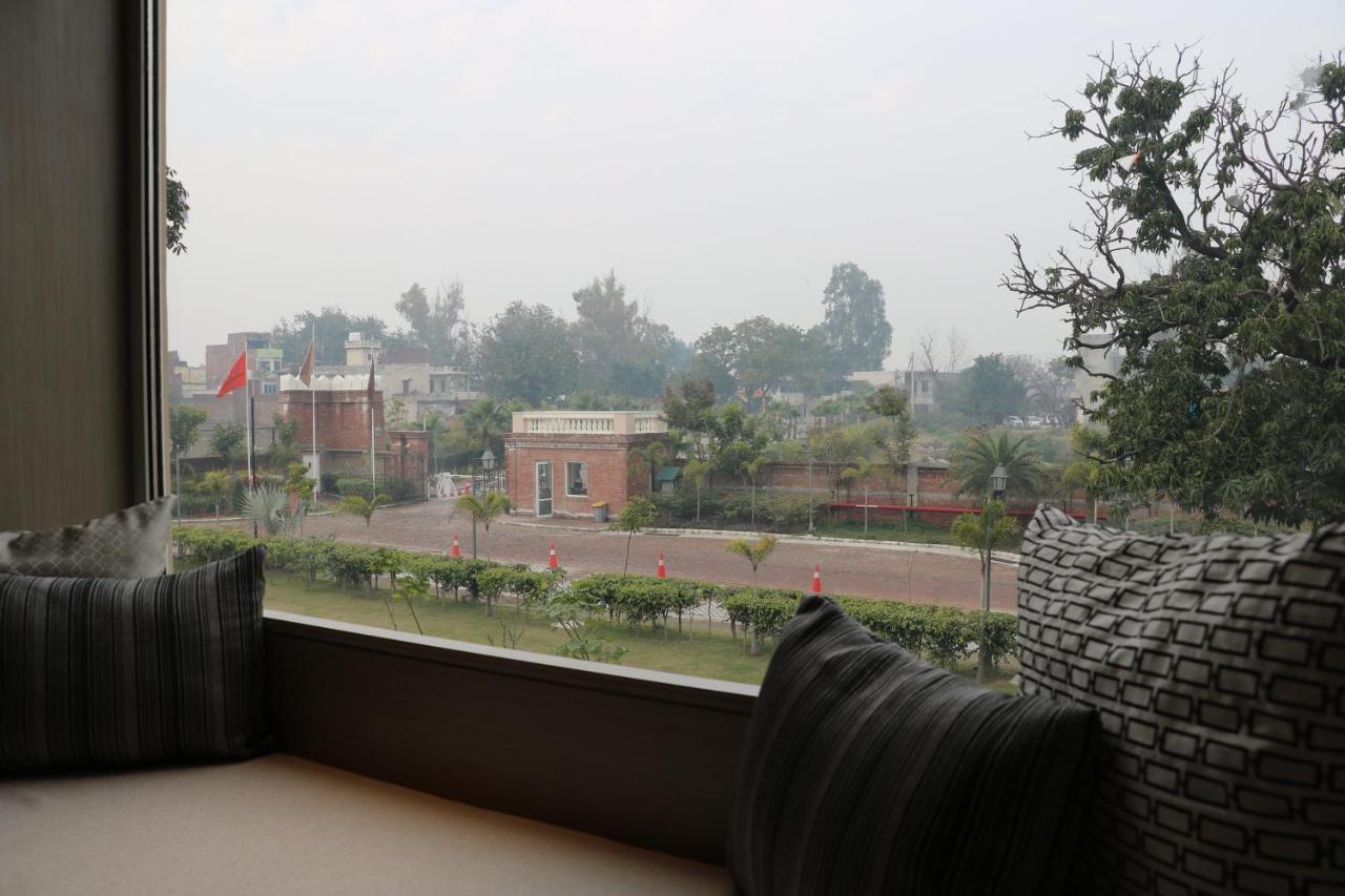Welcomhotel By Itc Hotels, Raja Sansi, Amritsar Exterior foto